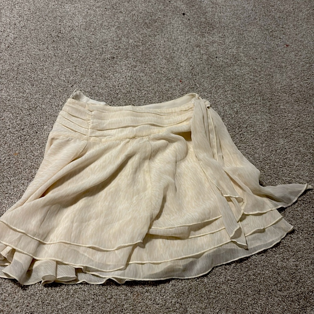 Aerie. Brand new skirt. Creme color.